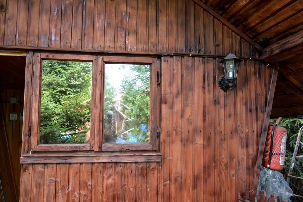 Camping Robinson Country Club Oradea Habitación foto